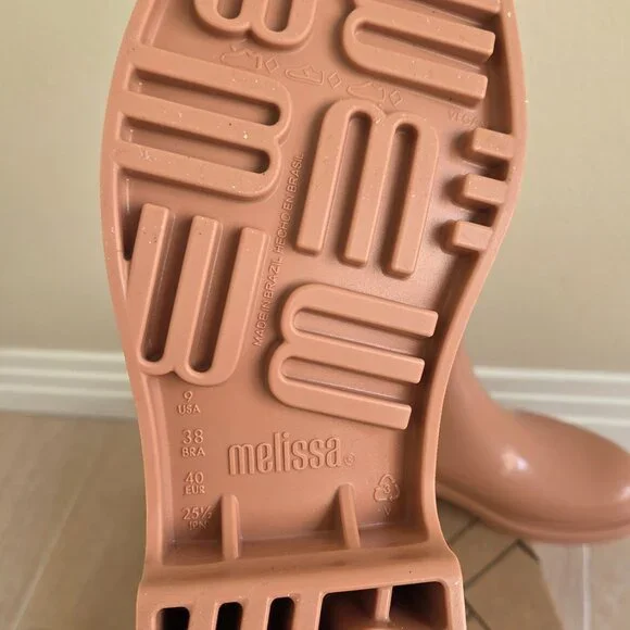 MELISSA Chelsea Boot ZIZE 9 - Picture 5 of 8